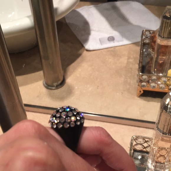 Ring with crystals - Picture 3 of 3